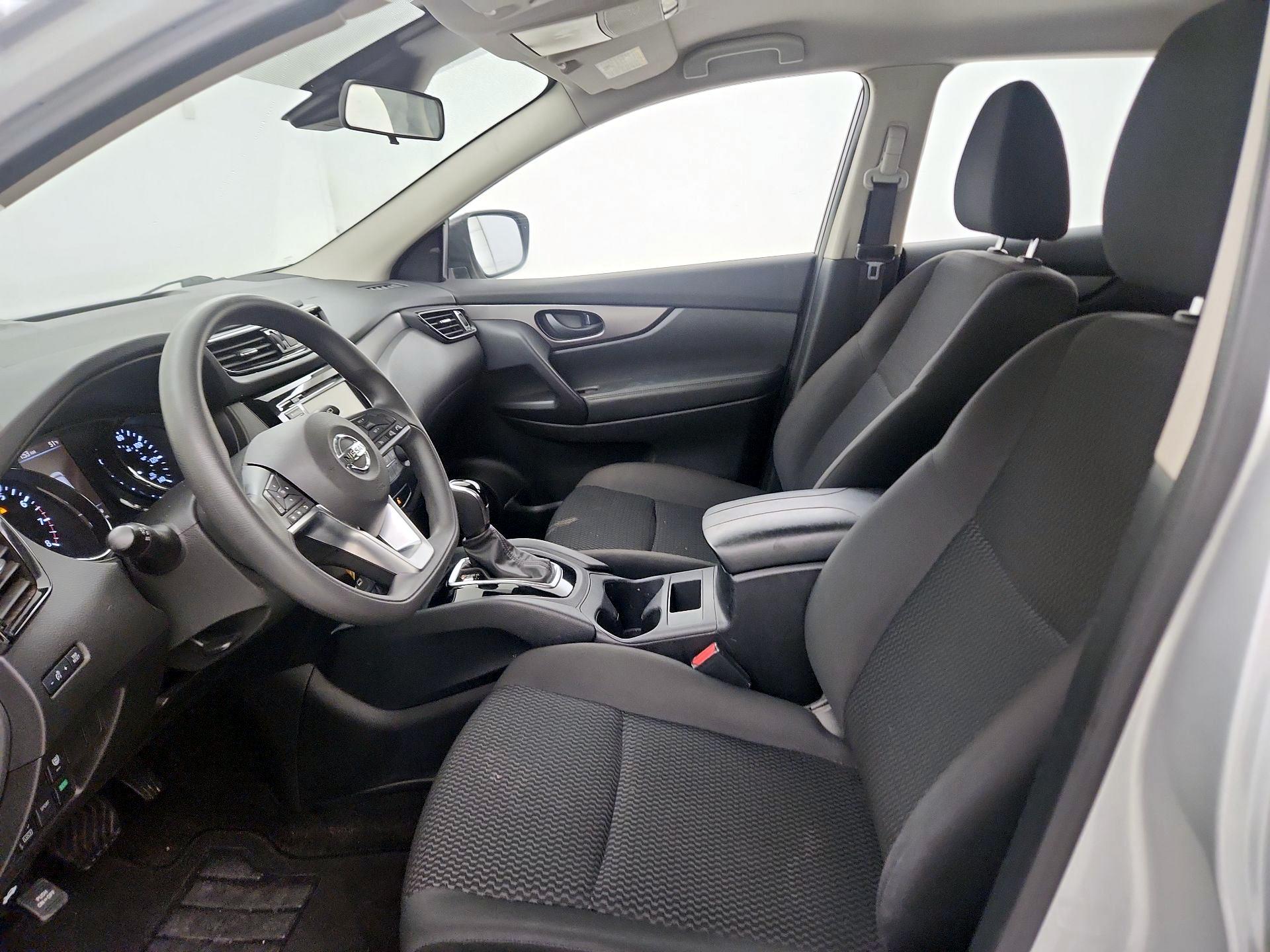 Thumbnail: 2022 Nissan Rogue Sport - 11