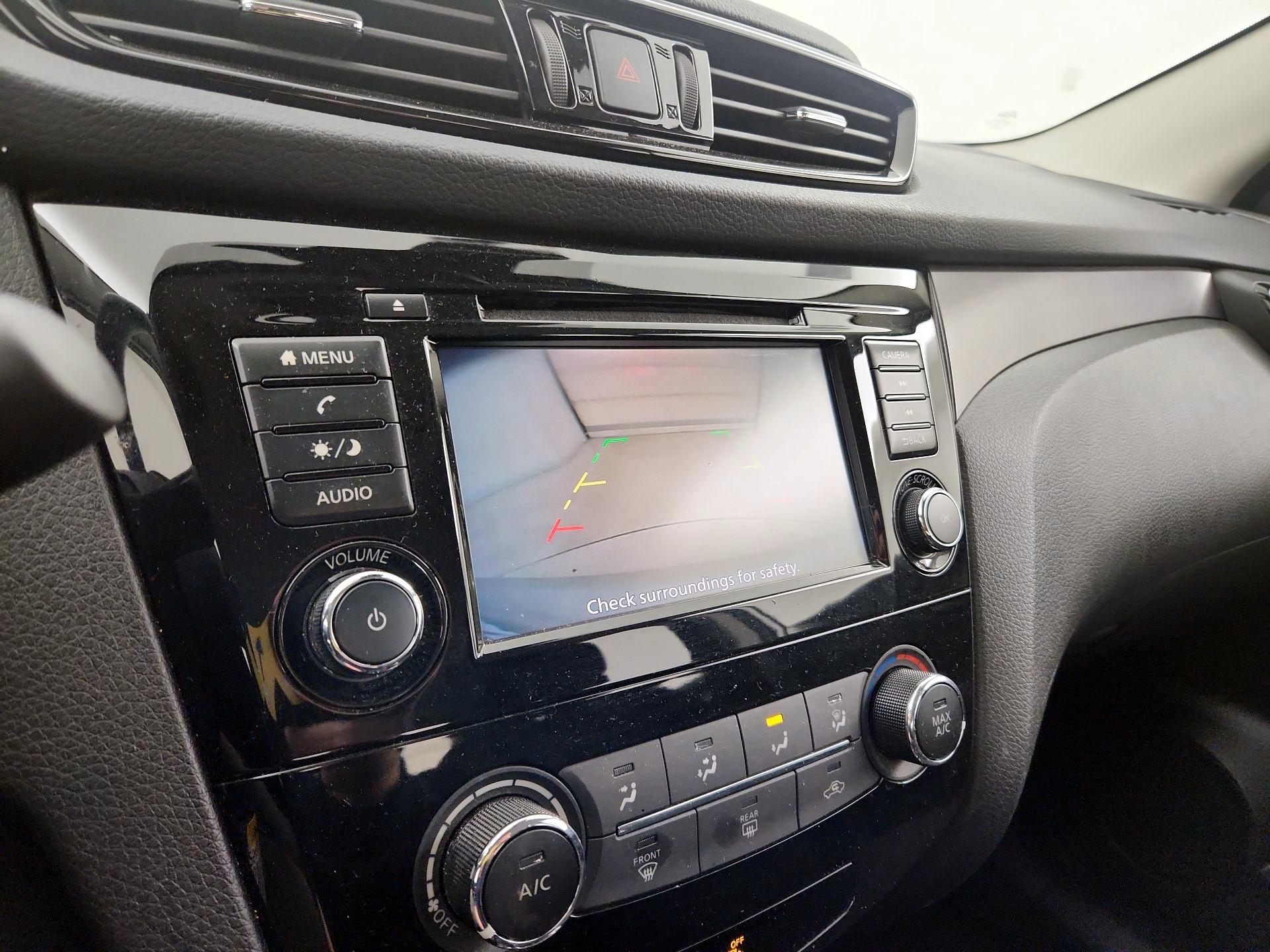 Thumbnail: 2022 Nissan Rogue Sport - 14