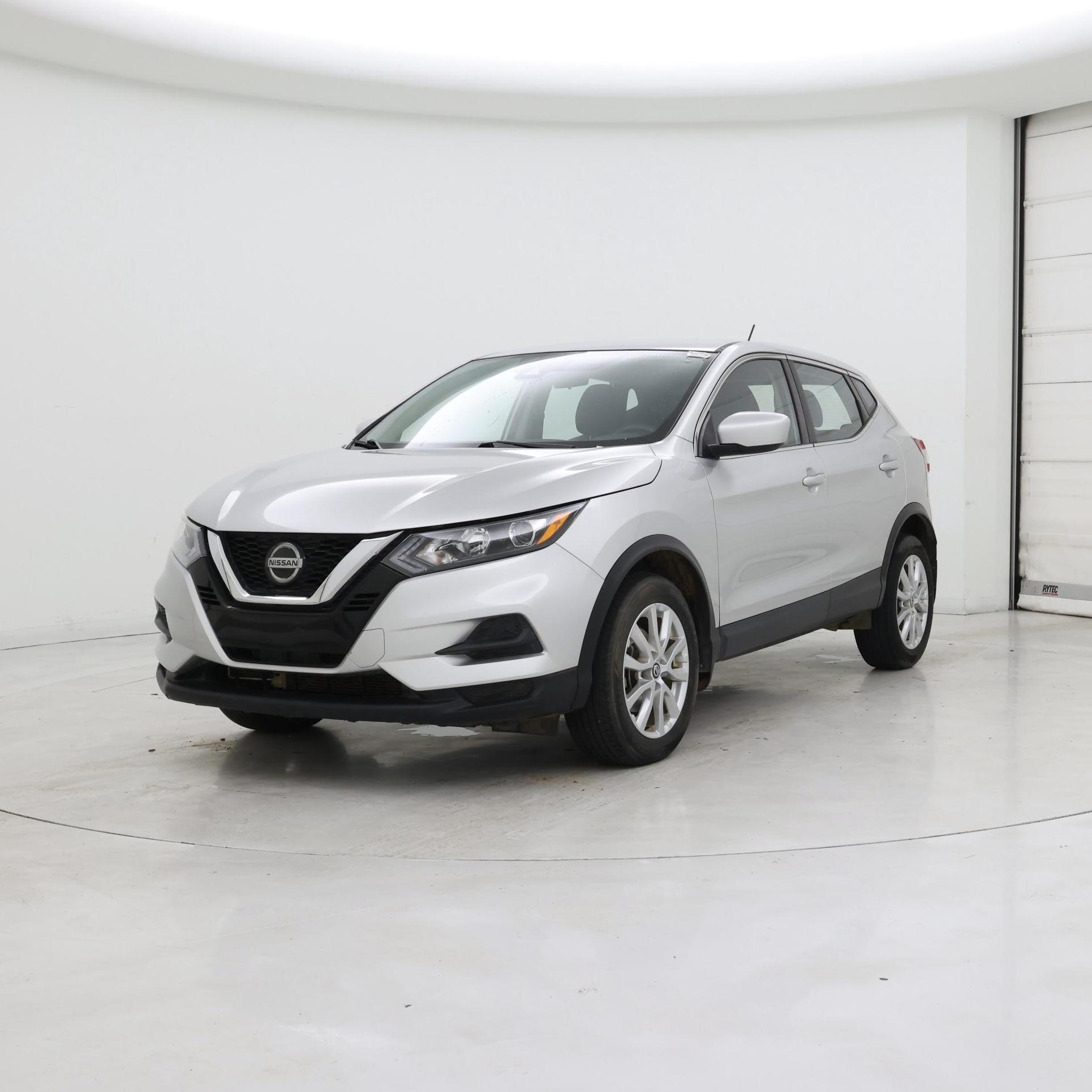 Thumbnail: 2022 Nissan Rogue Sport - 4