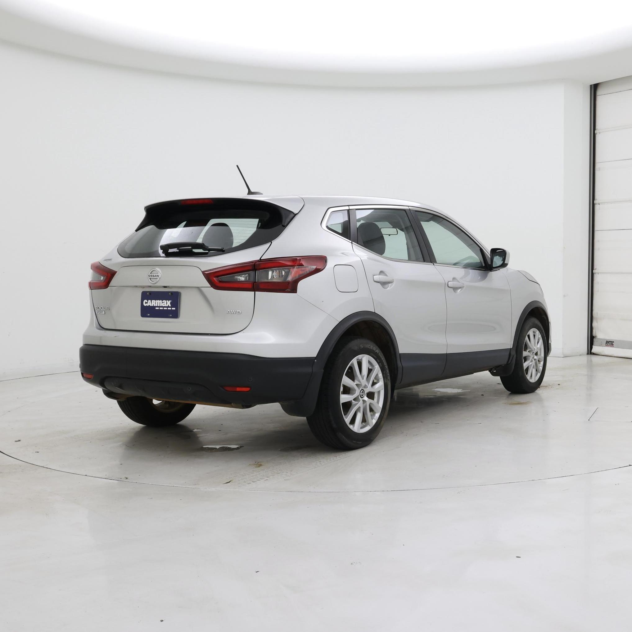 Thumbnail: 2022 Nissan Rogue Sport - 8