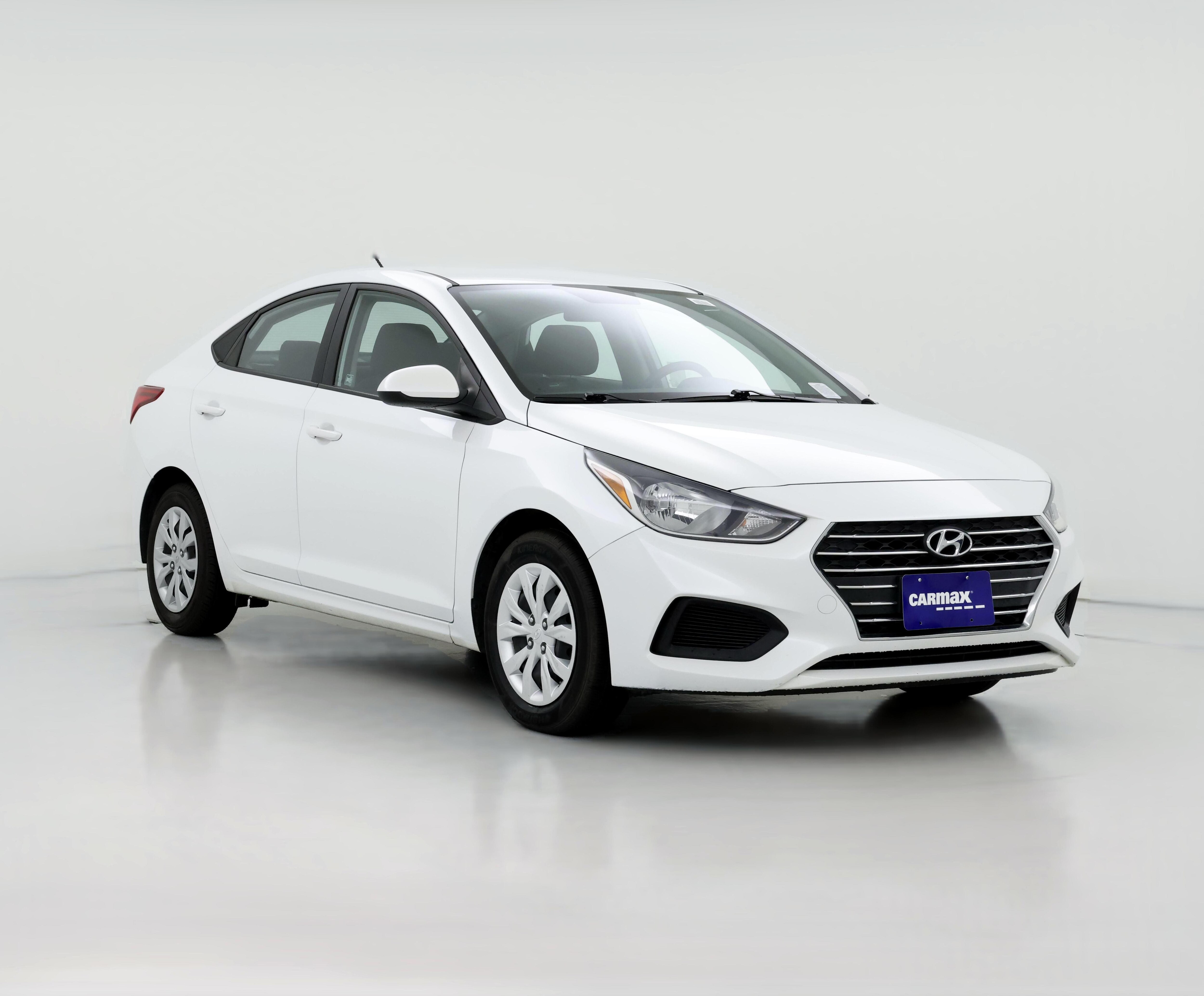 2016 hyundai store accent white