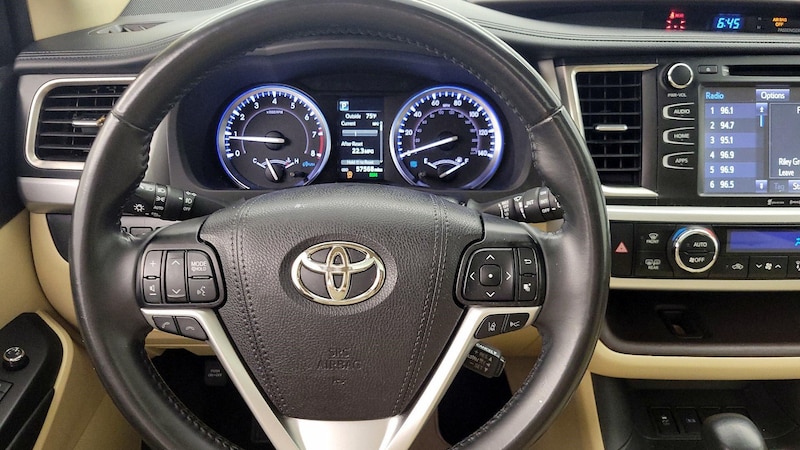 2019 Toyota Highlander XLE 10