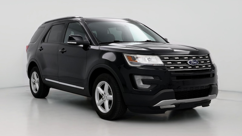 2017 Ford Explorer XLT Hero Image