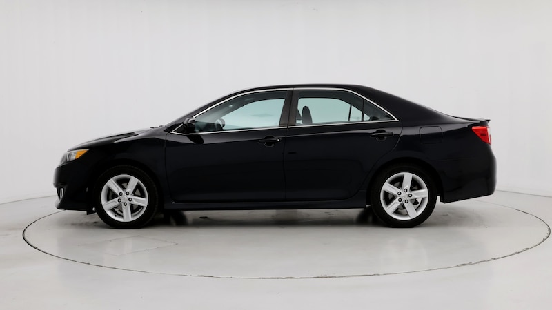 2013 Toyota Camry SE 3