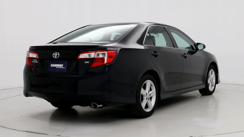 2013 Toyota Camry SE 8