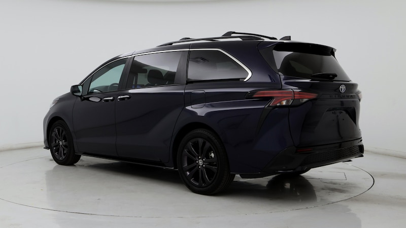 2022 Toyota Sienna XSE 2