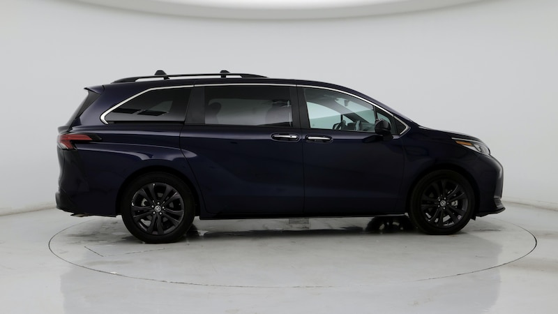 2022 Toyota Sienna XSE 7