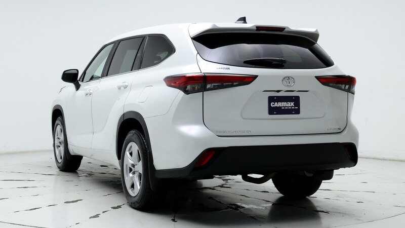 2023 Toyota Highlander LE 2