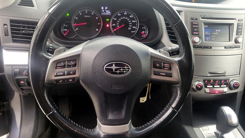 2014 Subaru Outback Premium 10