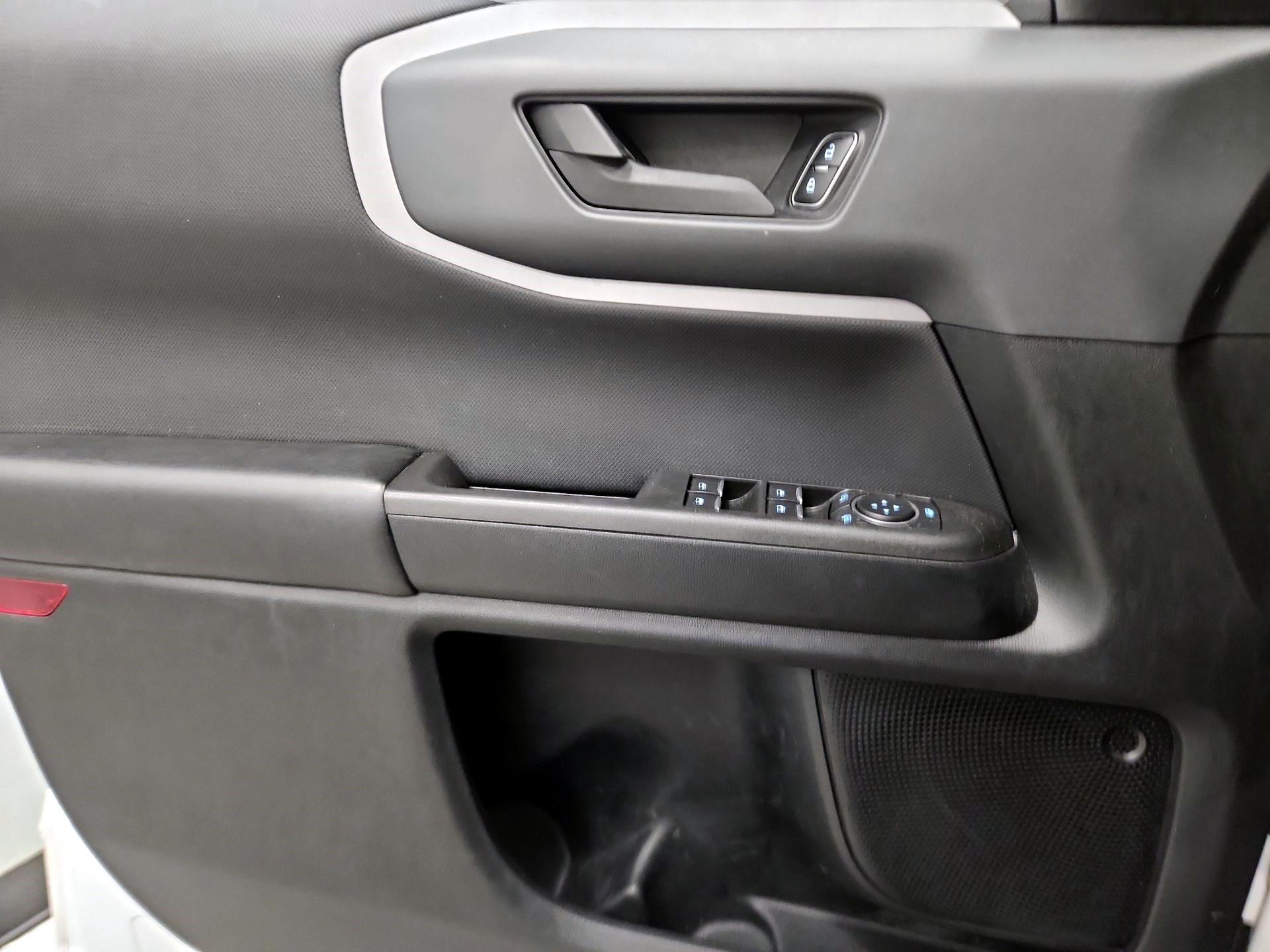 Thumbnail: 2021 Ford Bronco Sport - 12