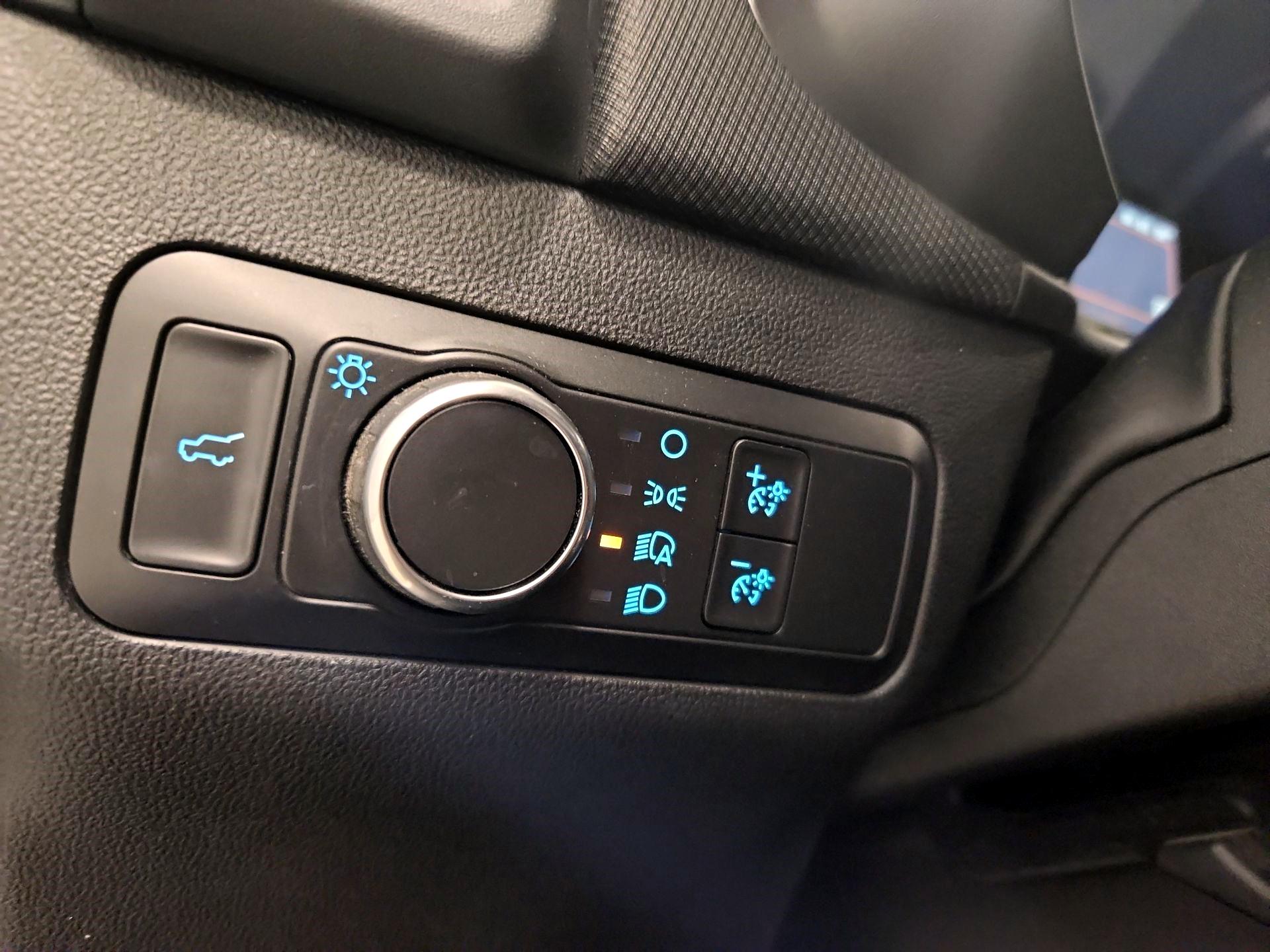 Thumbnail: 2021 Ford Bronco Sport - 13