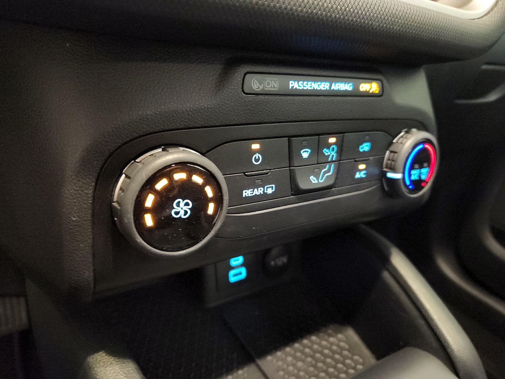 Thumbnail: 2021 Ford Bronco Sport - 16