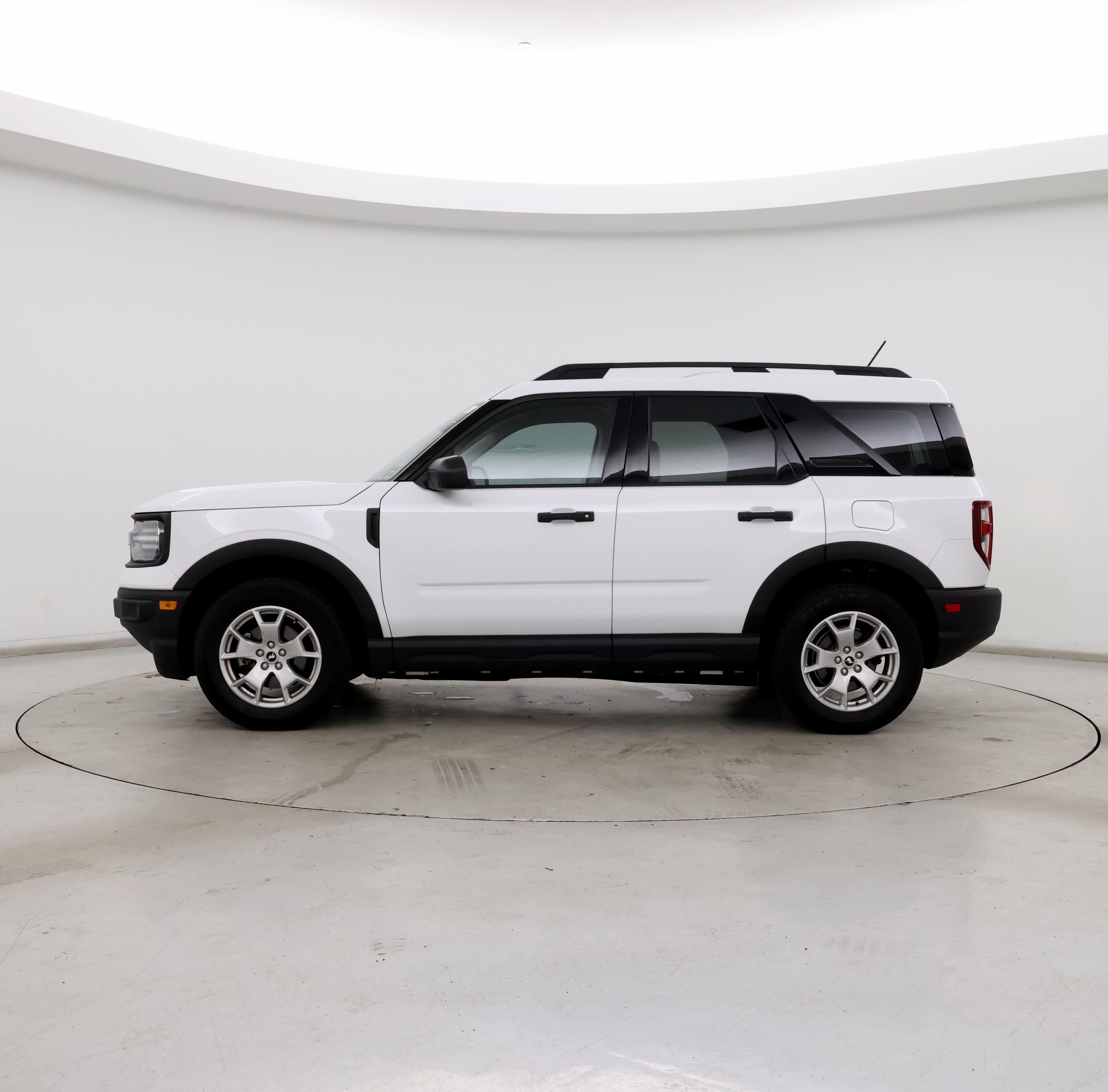 Thumbnail: 2021 Ford Bronco Sport - 3