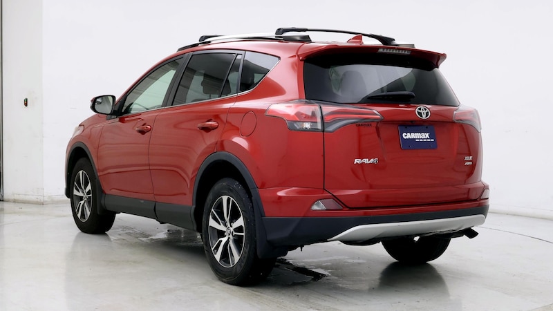 2016 Toyota RAV4 XLE 2