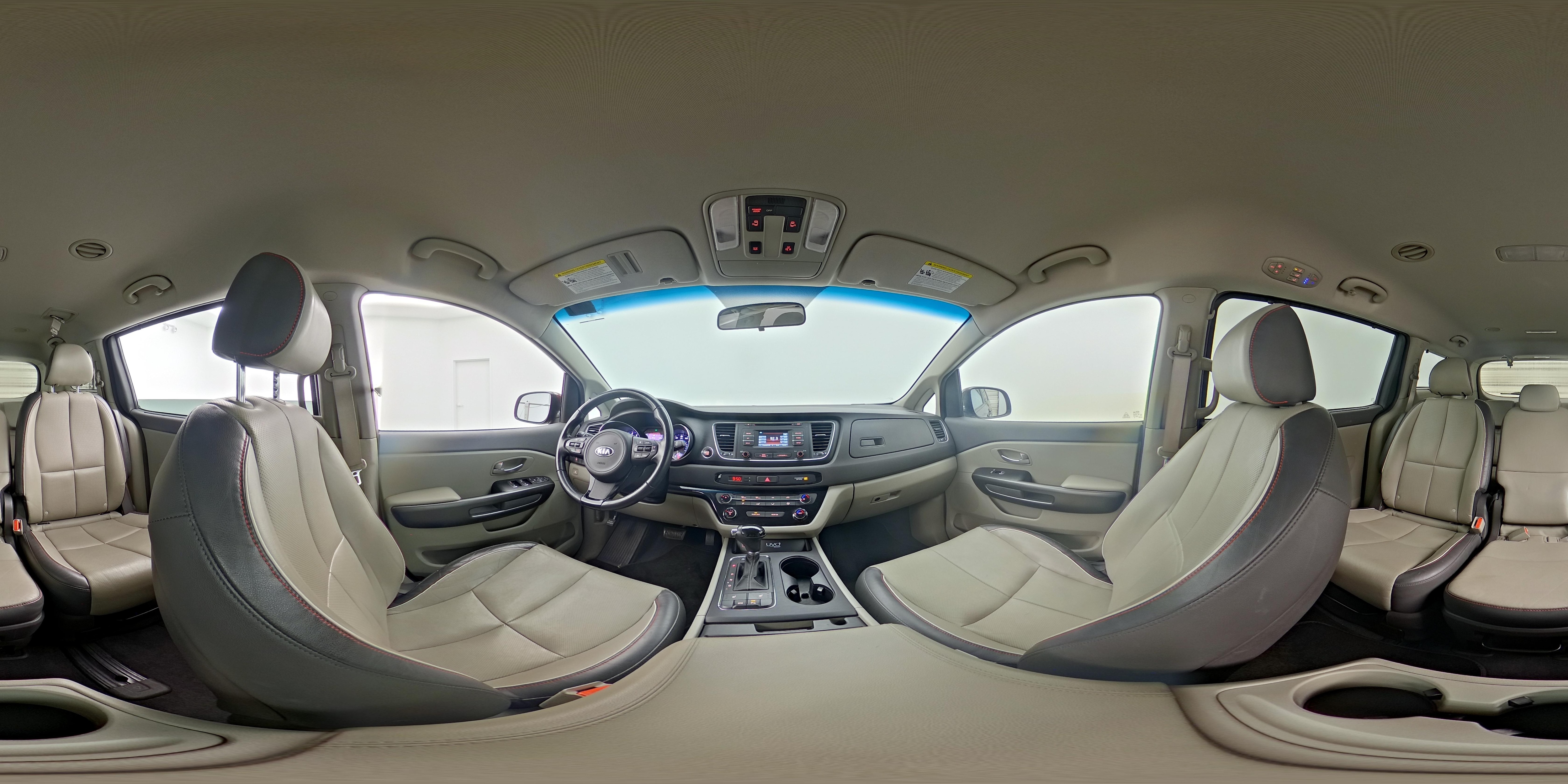 2017 Kia Sedona LX - Photo 26