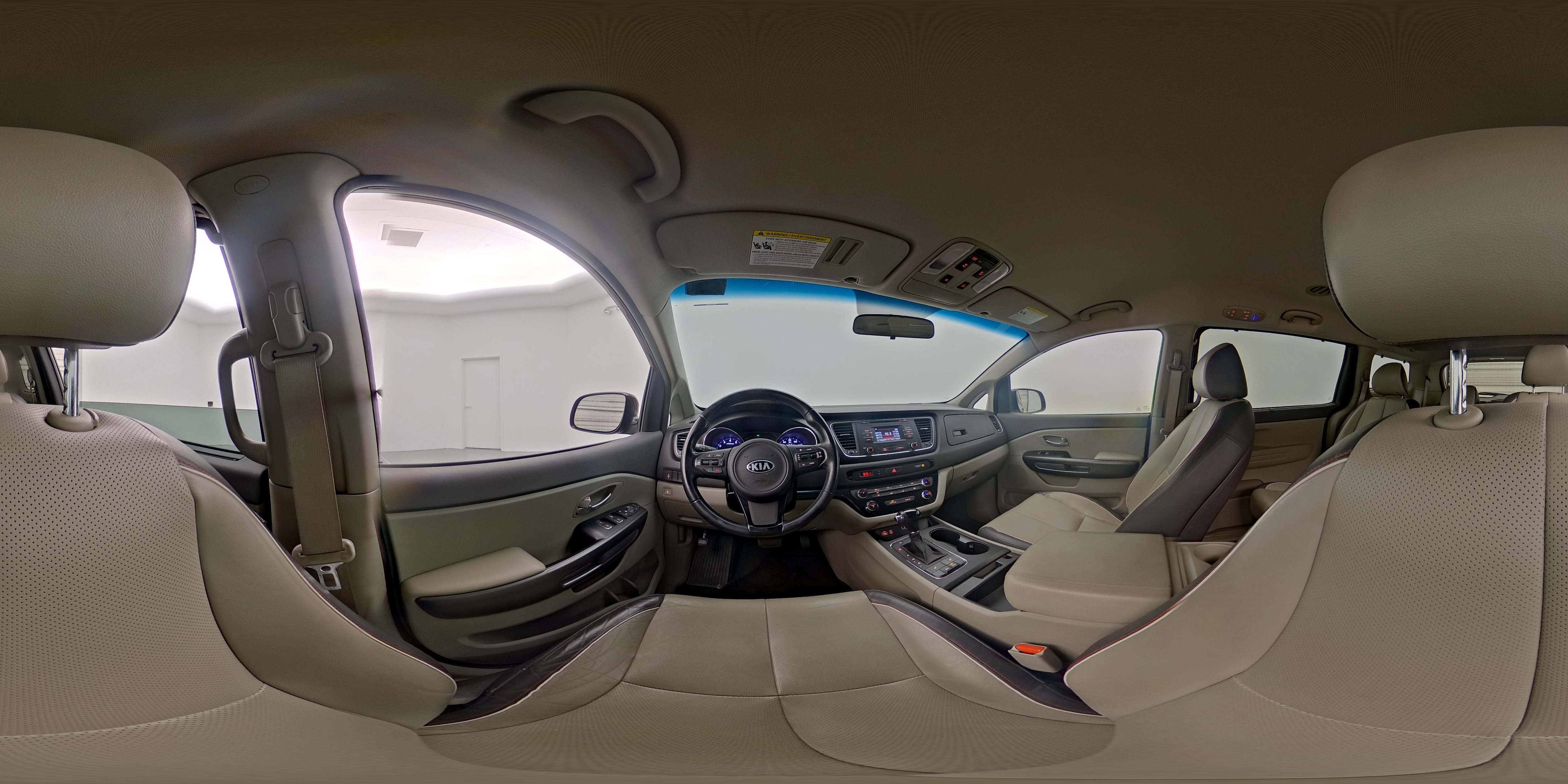 2017 Kia Sedona LX - Photo 28