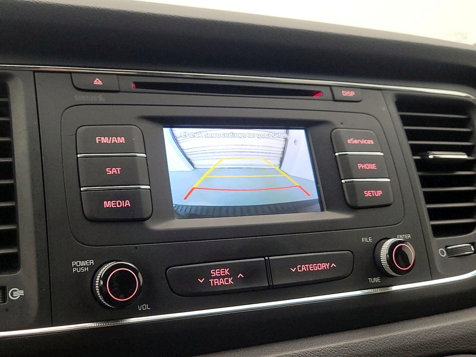 2017 Kia Sedona LX - Photo 15