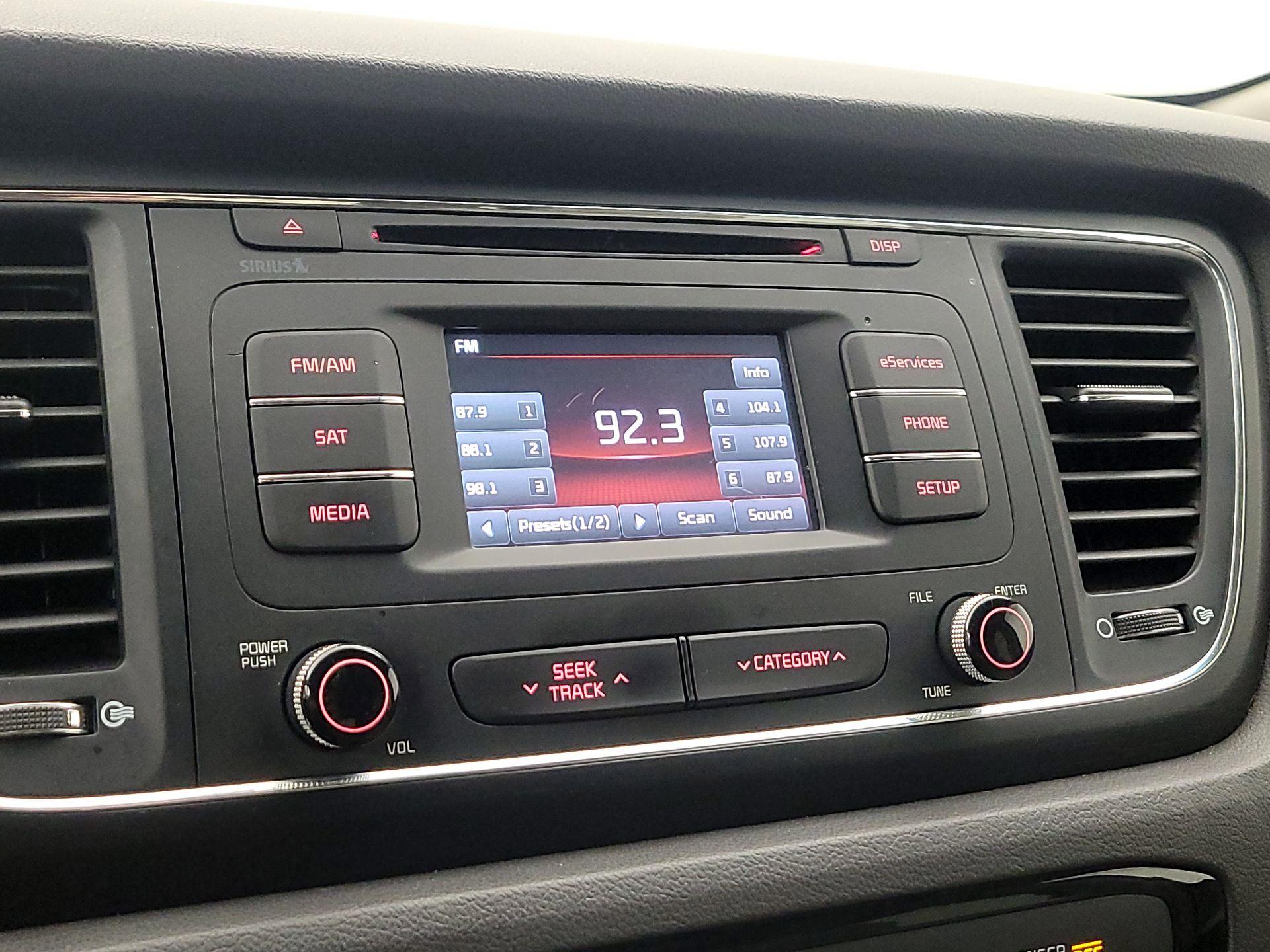 Thumbnail: 2017 Kia Sedona - 15