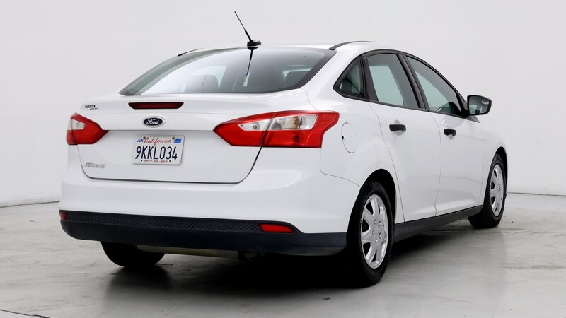 2014 Ford Focus S 8