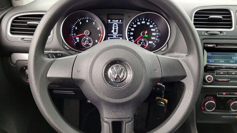 2013 Volkswagen Golf  10
