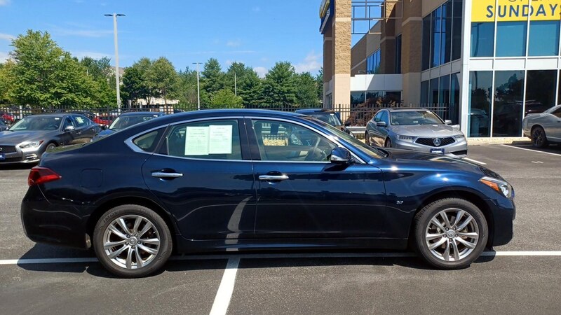 2015 INFINITI Q70  4