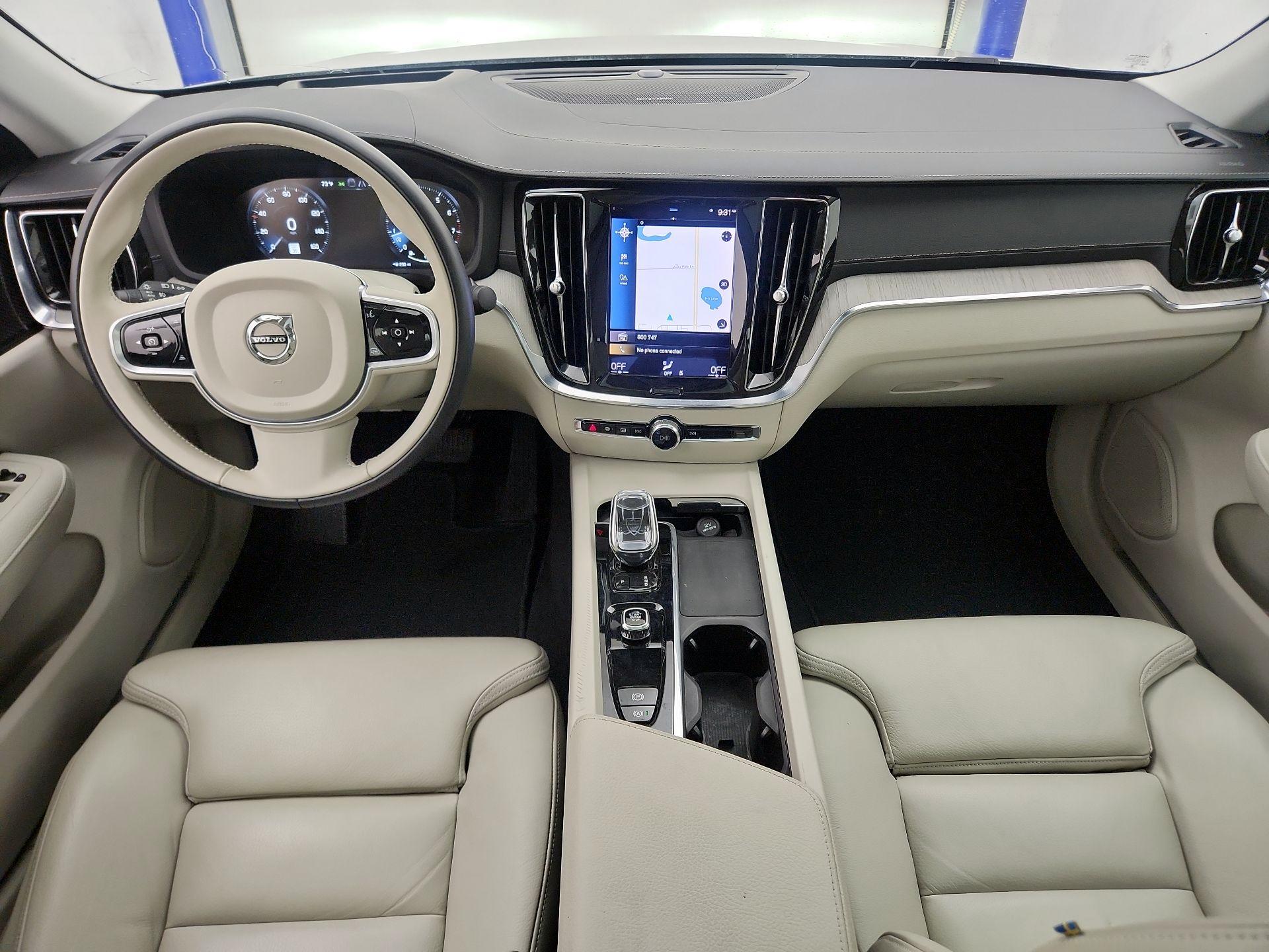 Thumbnail: 2022 Volvo S60 - 9