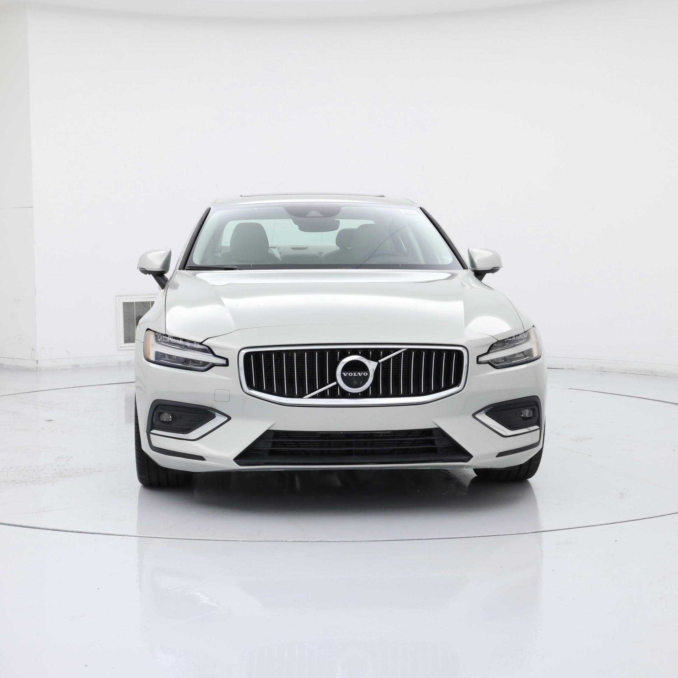 Thumbnail: 2022 Volvo S60 - 5