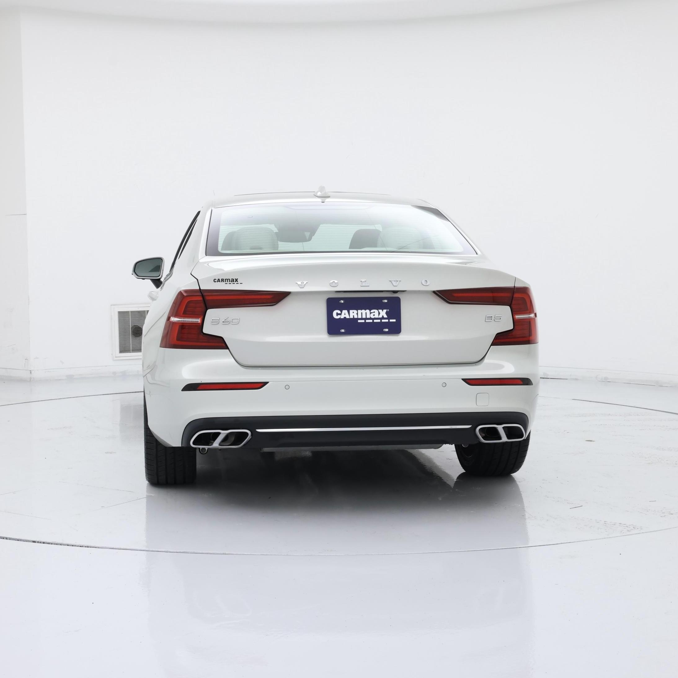 Thumbnail: 2022 Volvo S60 - 6