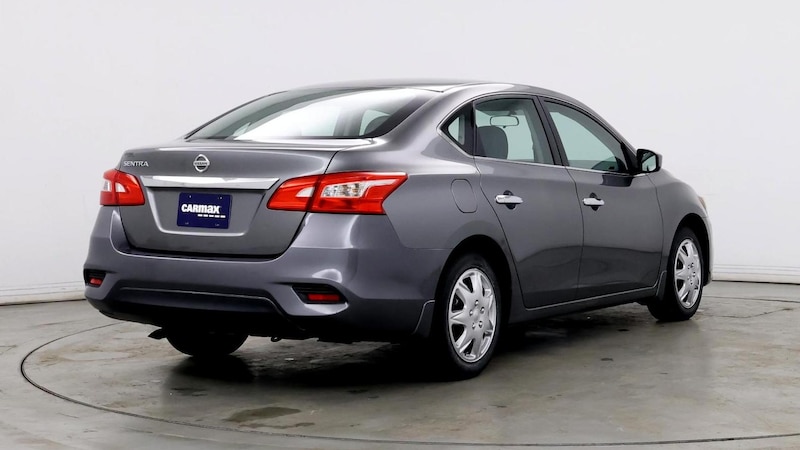 2016 Nissan Sentra S 8