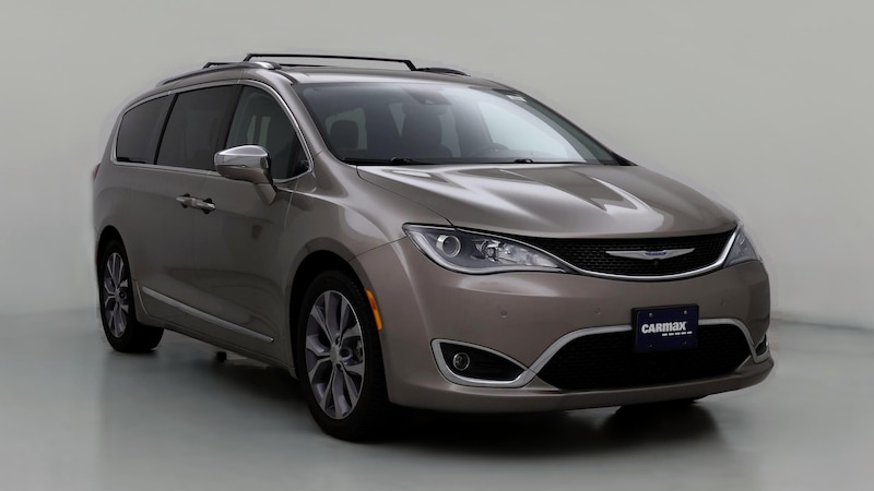 2018 Chrysler Pacifica Limited Hero Image