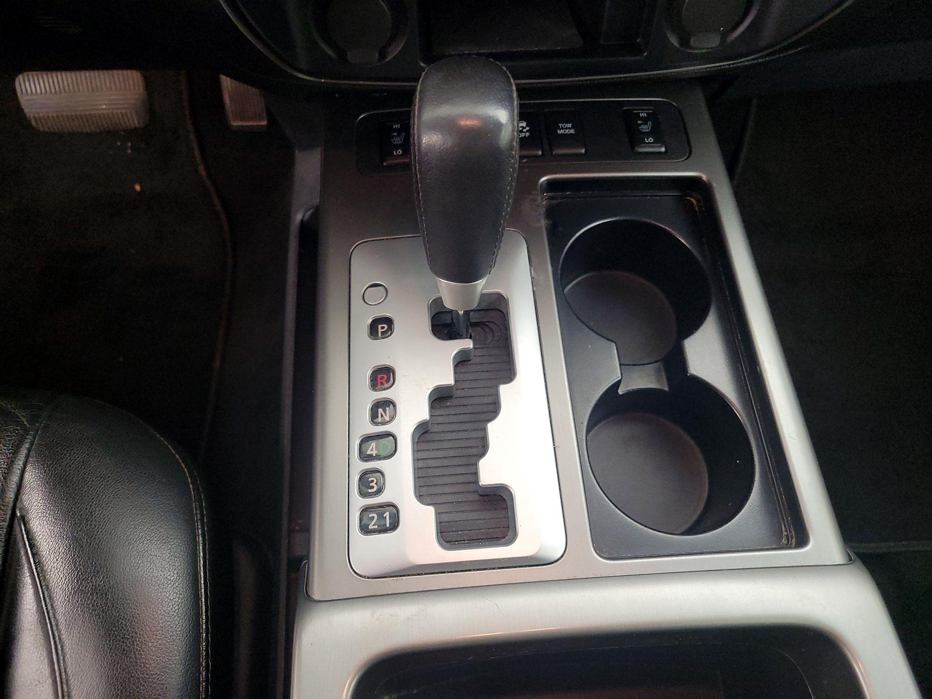 Thumbnail: 2015 Nissan Armada - 17