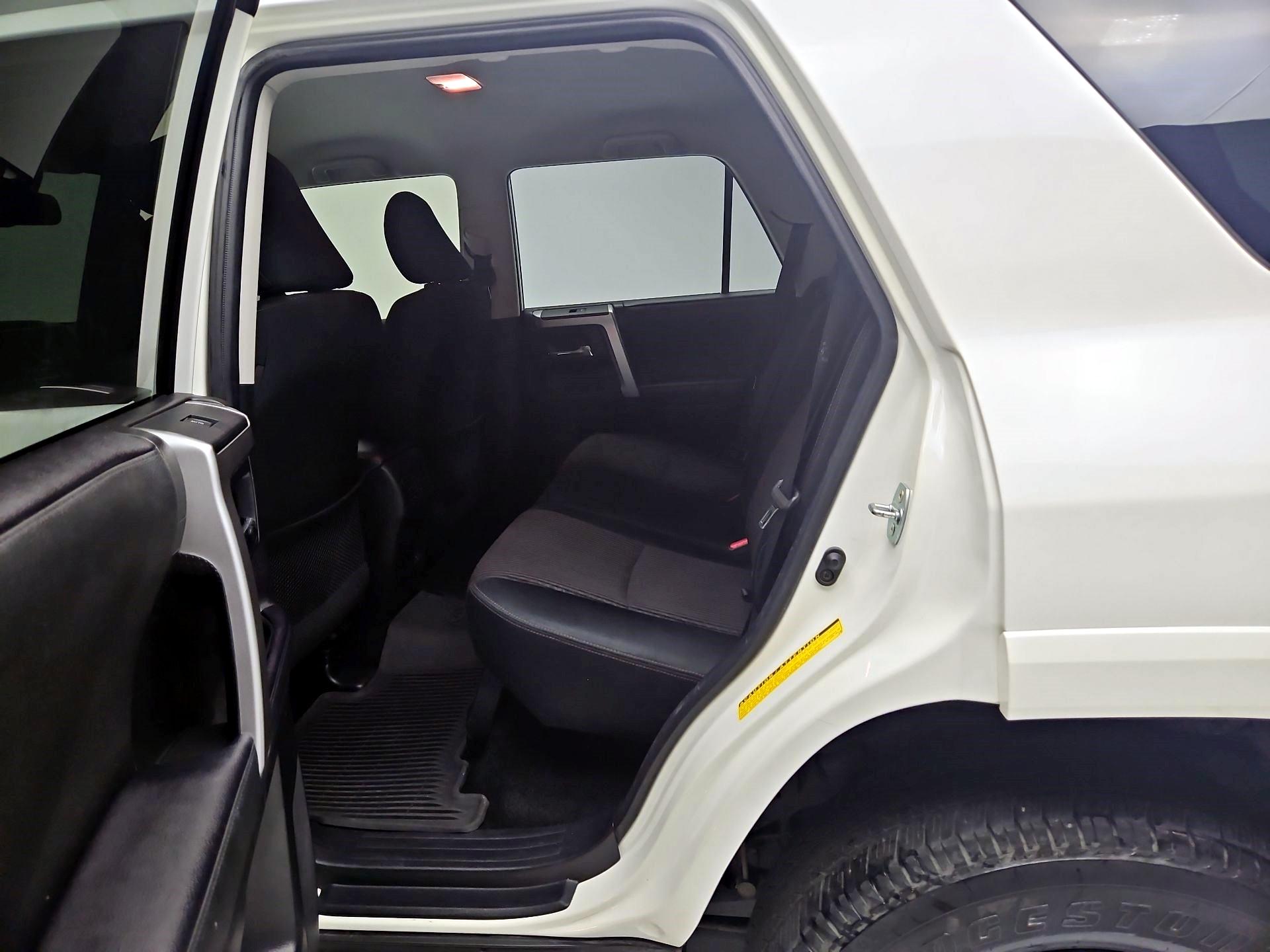 Thumbnail: 2022 Toyota 4Runner - 19