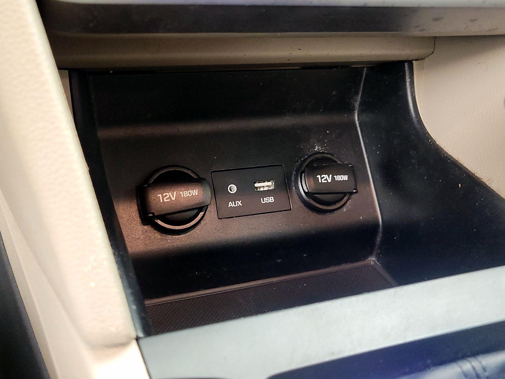 Thumbnail: 2020 Hyundai Elantra - 18