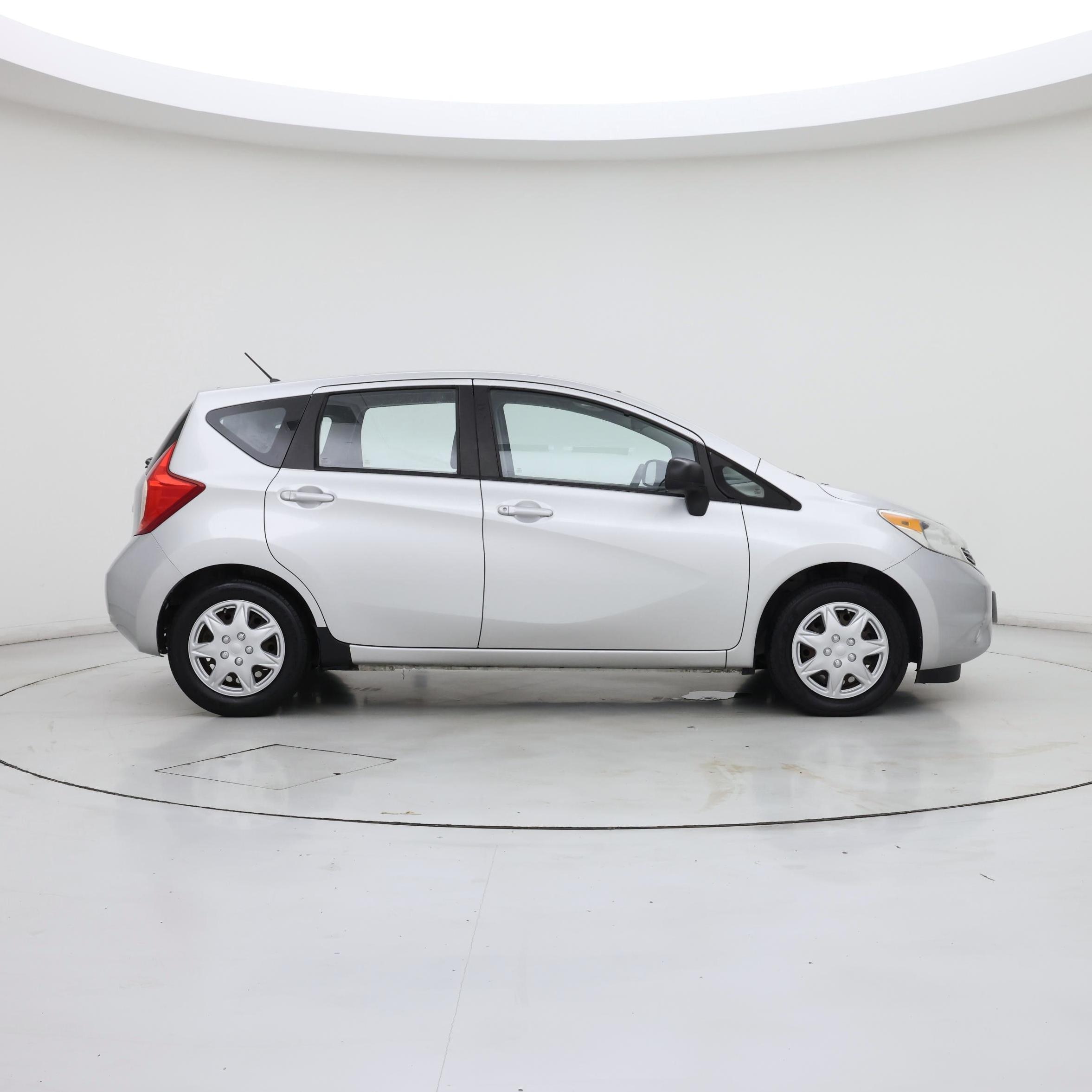 Thumbnail: 2014 Nissan Versa Note - 7