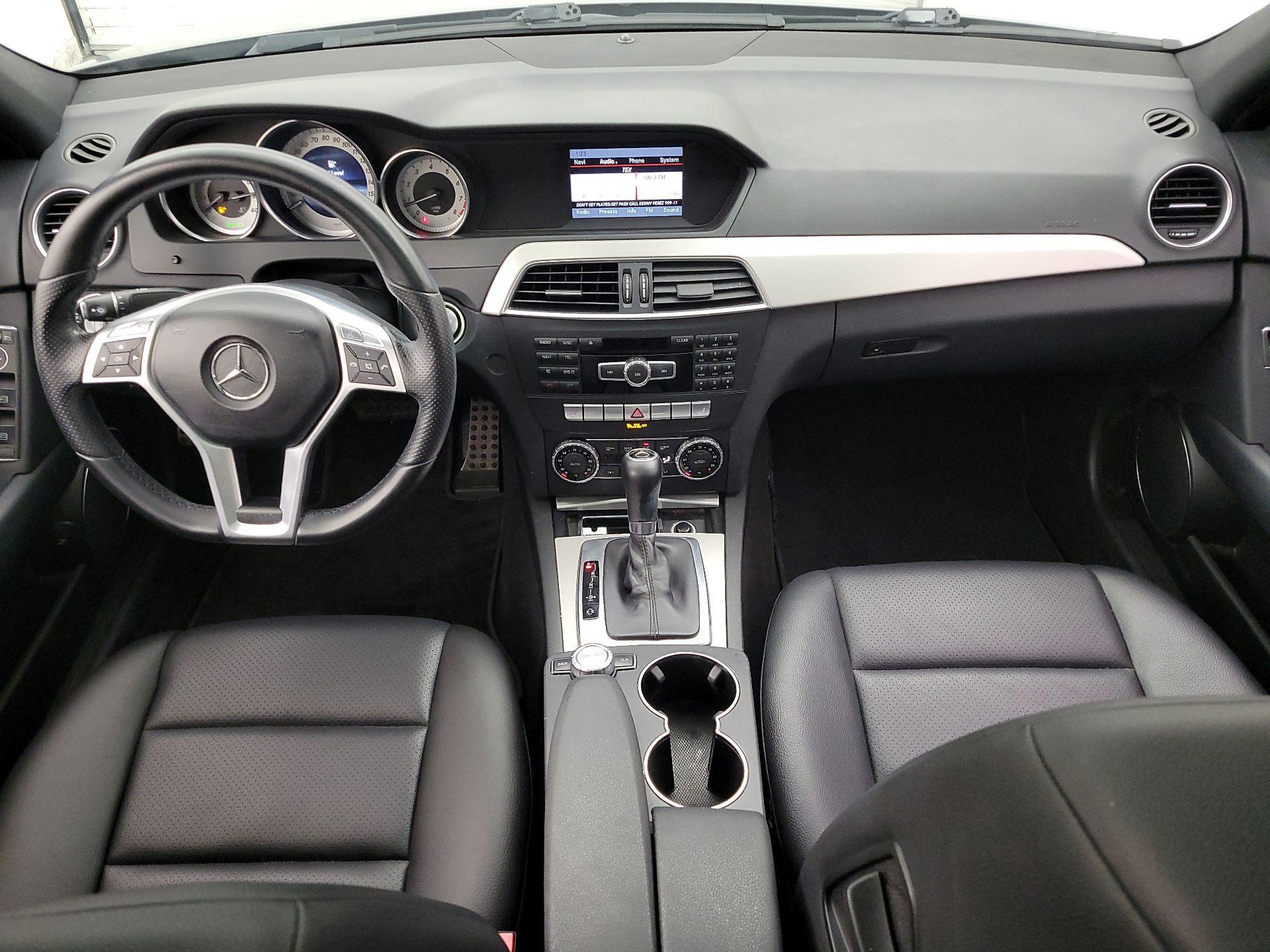 Thumbnail: 2014 Mercedes-Benz C-Class - 9
