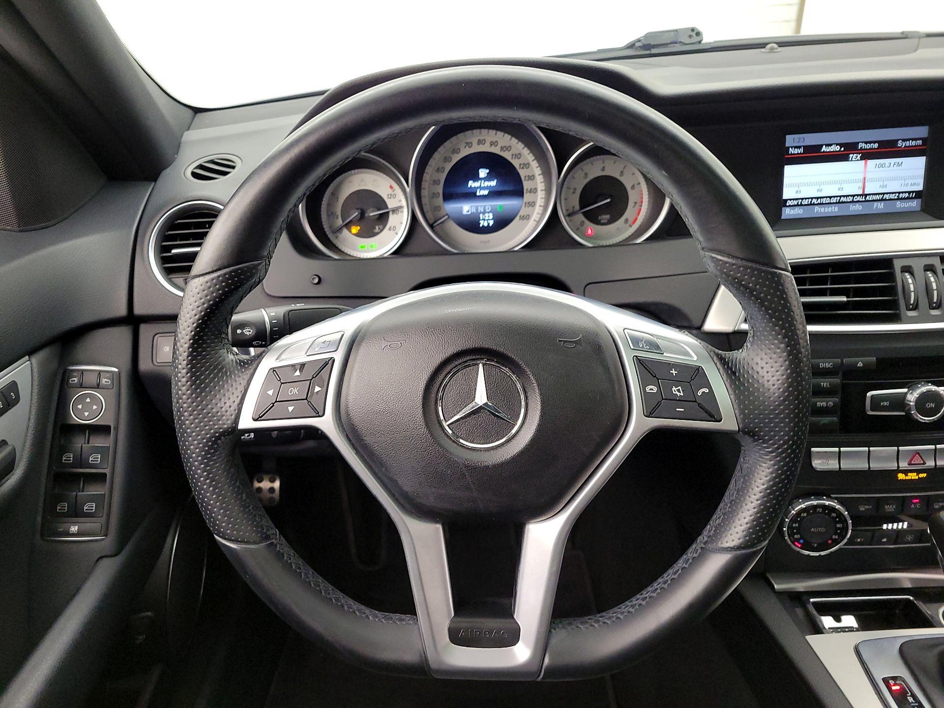 Thumbnail: 2014 Mercedes-Benz C-Class - 10