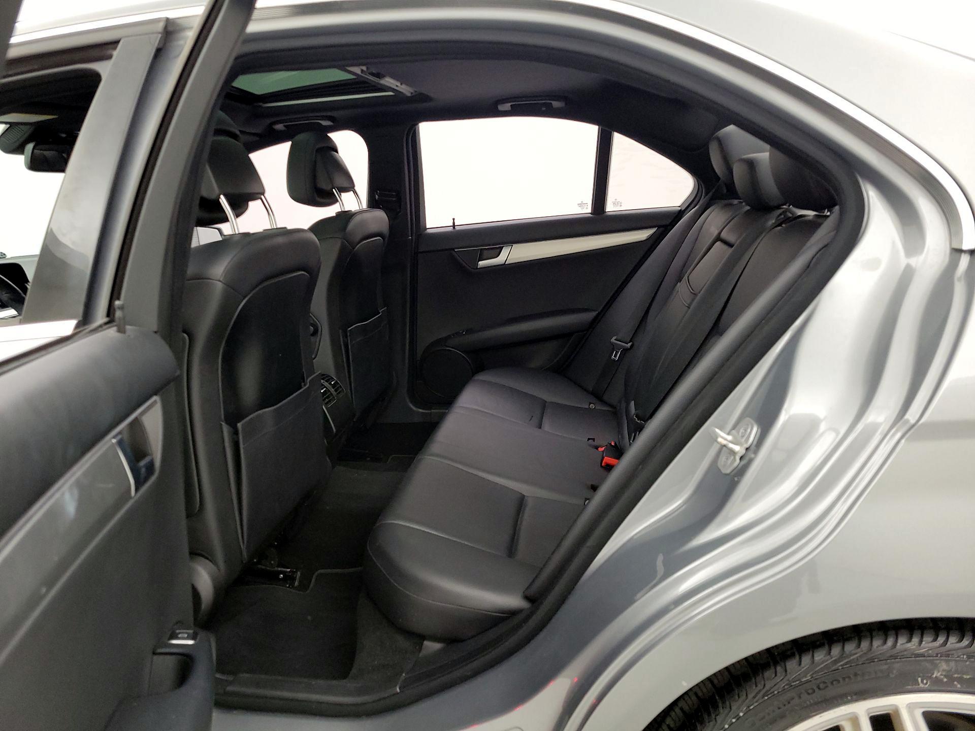 Thumbnail: 2014 Mercedes-Benz C-Class - 19