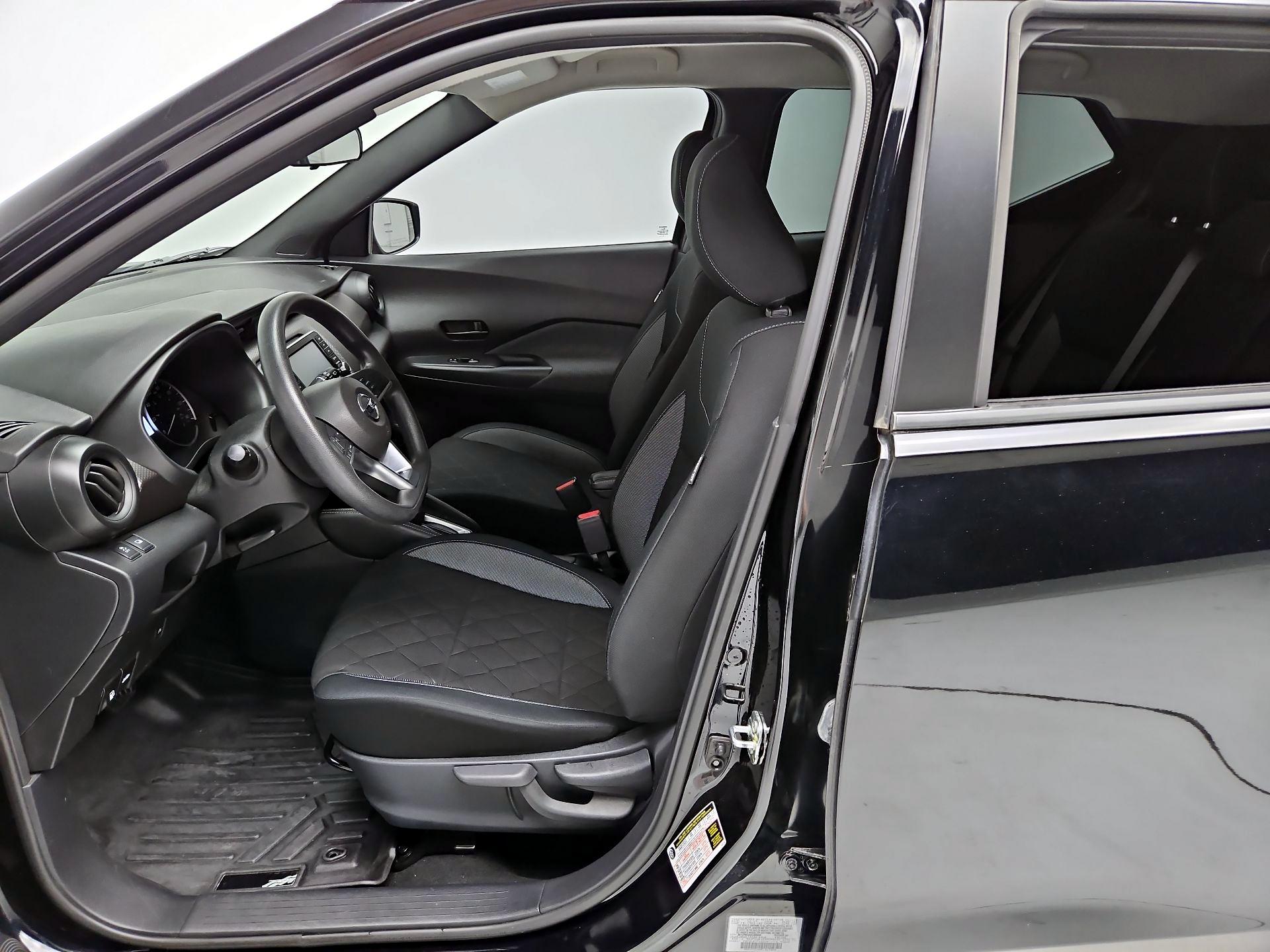 Thumbnail: 2019 Nissan Kicks - 11