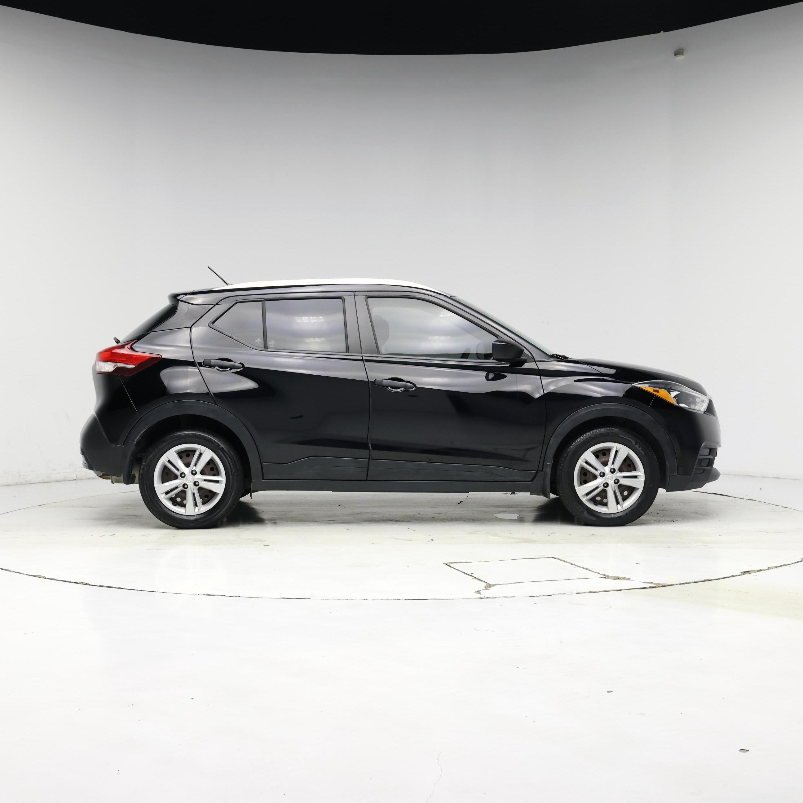 Thumbnail: 2019 Nissan Kicks - 7