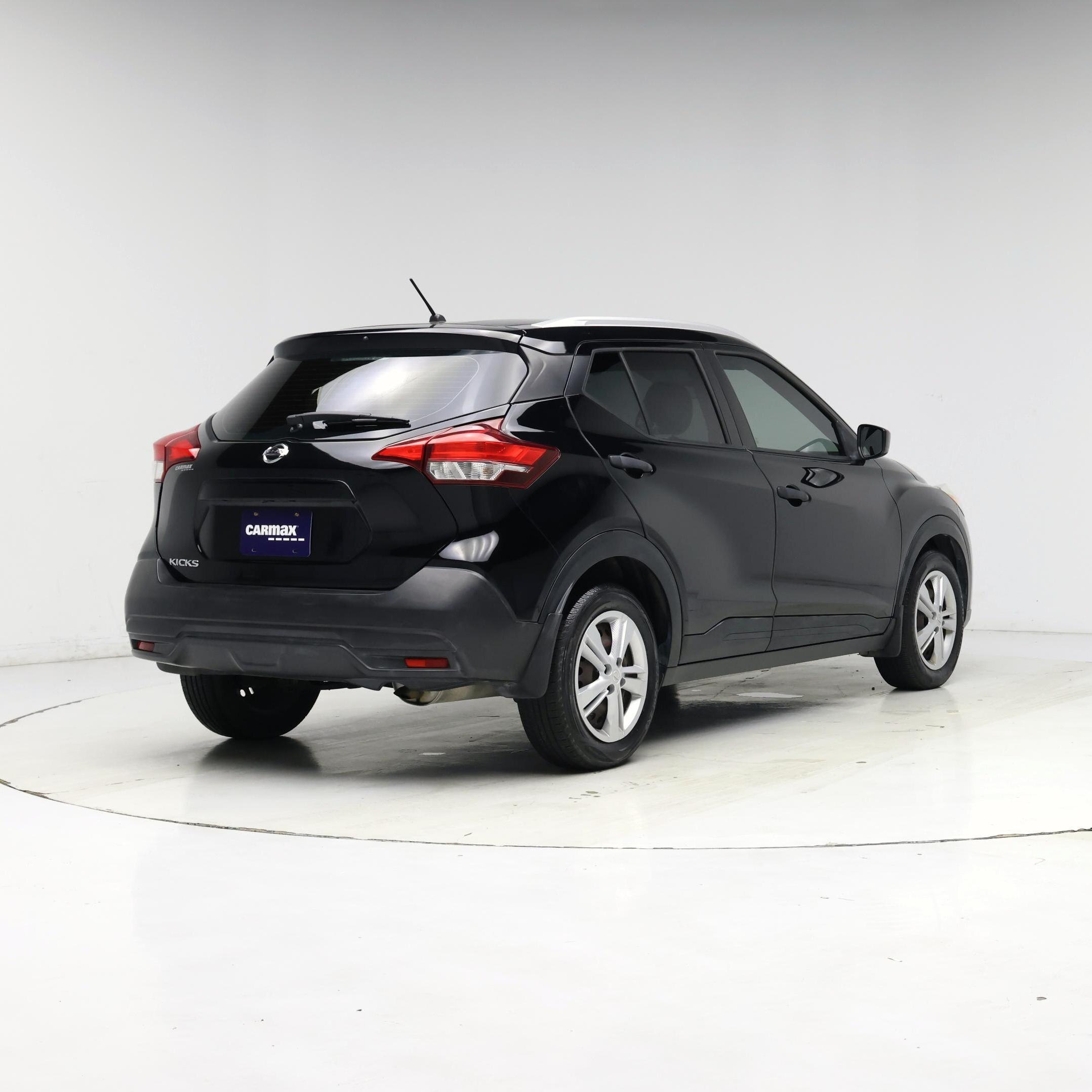 Thumbnail: 2019 Nissan Kicks - 8