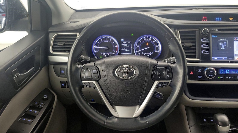 2018 Toyota Highlander XLE 10