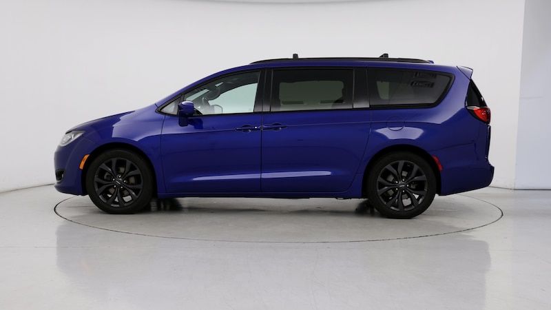 2018 Chrysler Pacifica  3