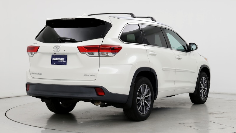 2018 Toyota Highlander XLE 8