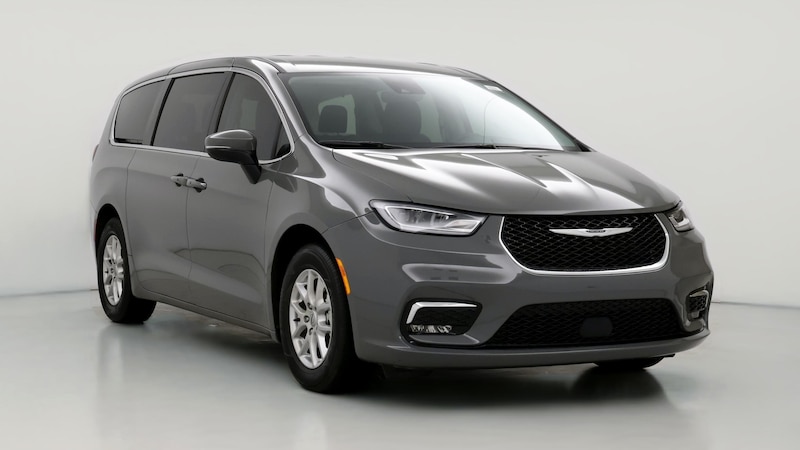 2023 Chrysler Pacifica Touring L Hero Image