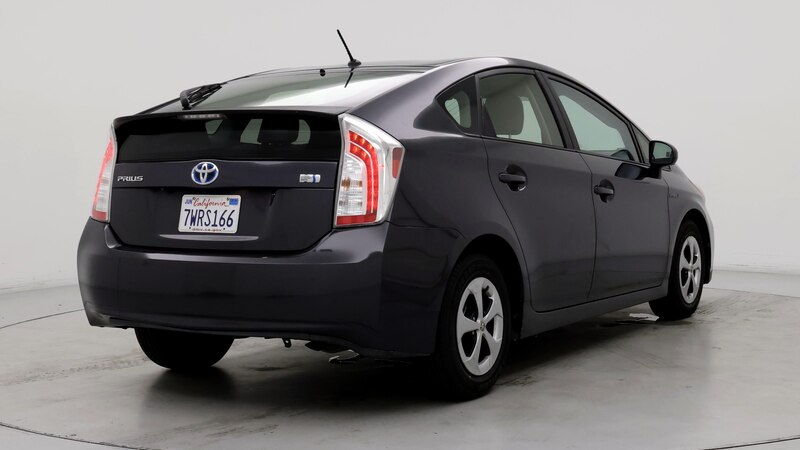 2015 Toyota Prius Two 8