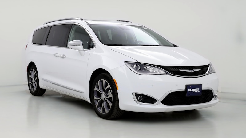 2018 Chrysler Pacifica Limited Hero Image