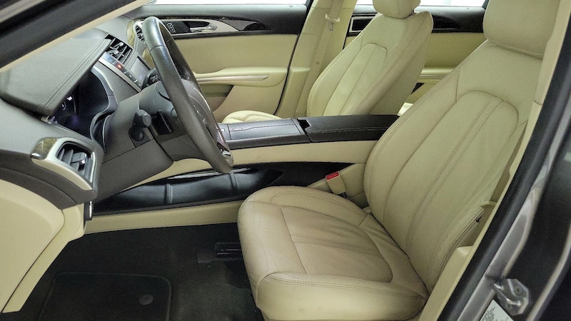 2014 Lincoln MKZ  11
