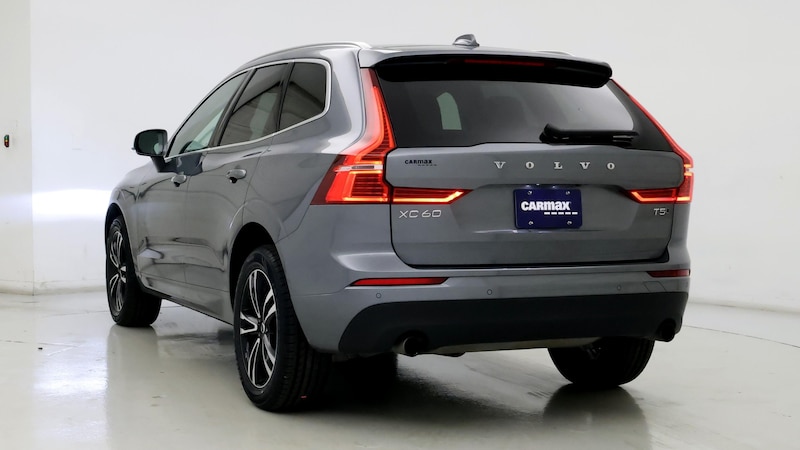 2021 Volvo XC60 T5 Momentum 2