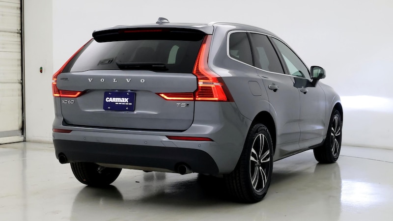 2021 Volvo XC60 T5 Momentum 8