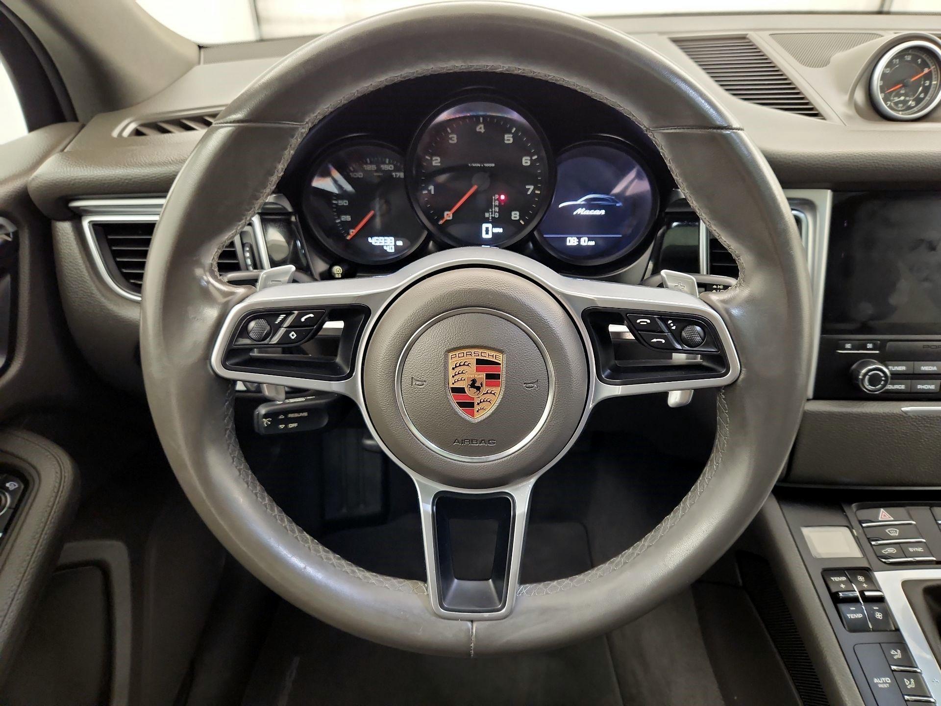 Thumbnail: 2018 Porsche Macan - 10